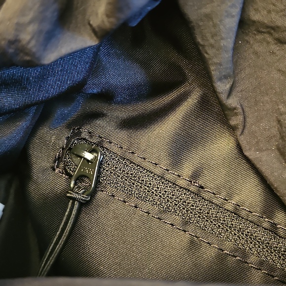 As New Women's Lululemon Black Bag - Picture 11 of 11